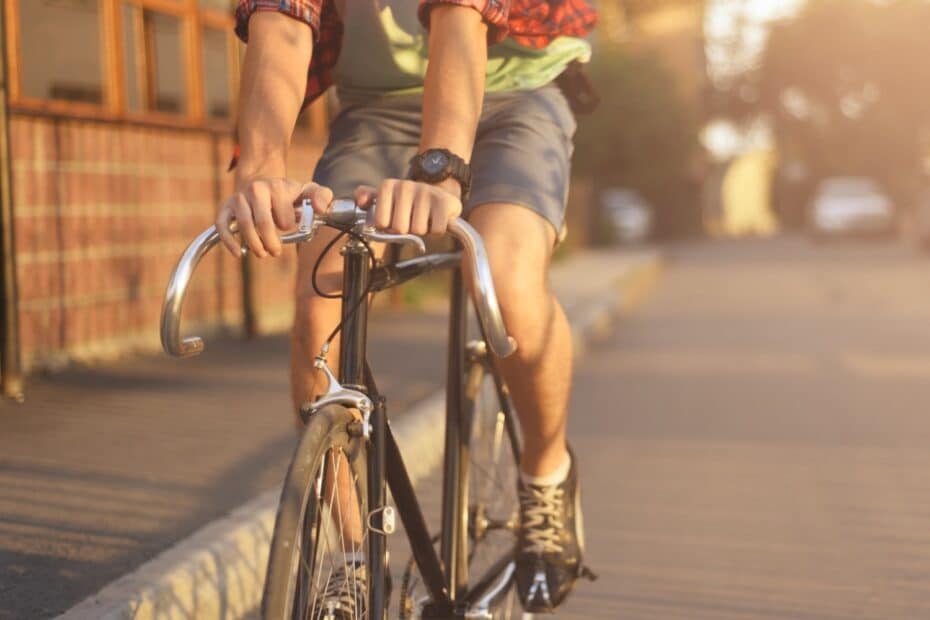 Radfahrer auf der Straße