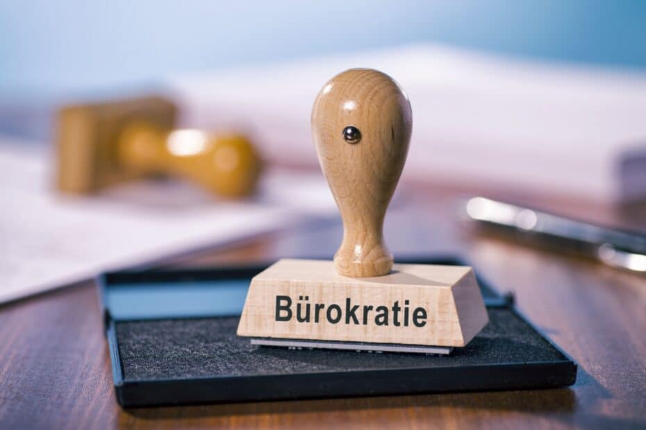 Stempel "Bürokratie" auf Stempelkissen